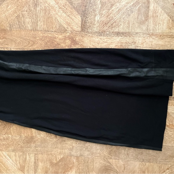 Theory Black Sheath Body Con Dress With Short Sleeves And Leather Details - Picture 9 of 9